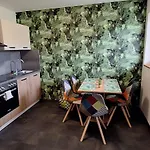 Tiny By Timo's Camp