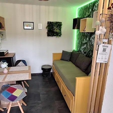 Tiny By Timo's Camp *